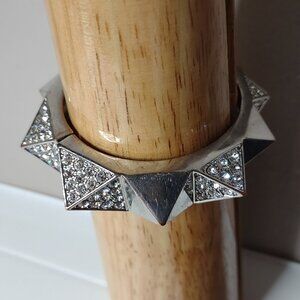 7 Inch Silver Tone Hinged Spike Bracelet